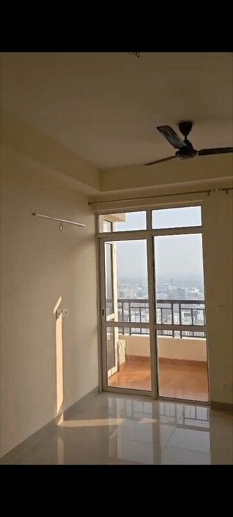 2 BHK 1060 Sq.Ft. Apartment in Jaypee Kensington Boulevard