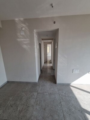 Room in 2 BHK Apartment at Tata Serein, Pokhran Road No Two – for Rent