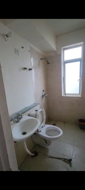 Bathroom in 3 BHK Apartment at Jaypee Greens Kosmos, Sector 134 – for Rent