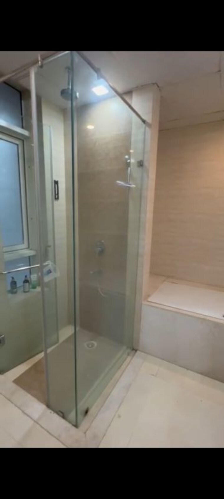 Bathroom, jaypee-greens-kalypso-court 3.5 Bedroom 2600 Sq.Ft. Apartment In Sector 128 Noida 10648094