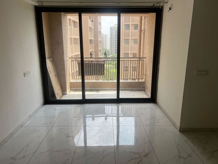 Room, motherland-magnate-legen 3 Bedroom 900 Sq.Ft. Apartment In Khodiyar Ahmedabad 10648091
