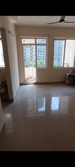 2 BHK Apartment For Rent in Jaypee Kensington Park Apartments, Sector 133