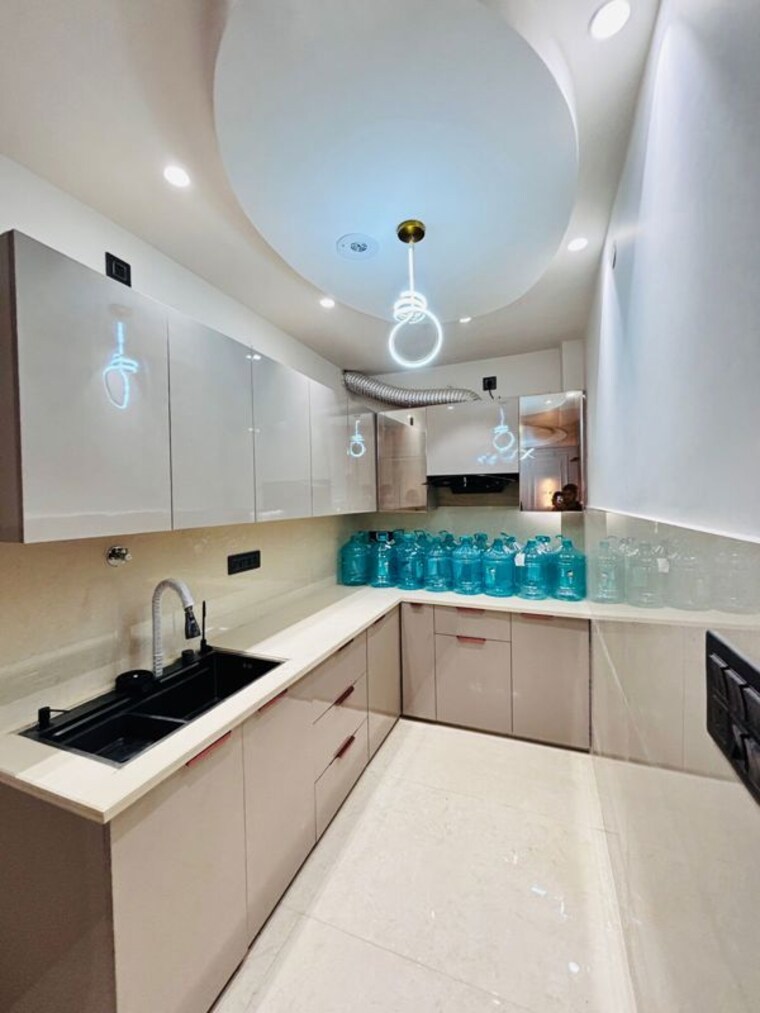Kitchen, dwarka mor 3 Bedroom 1050 Sq.Ft. Builder Floor In Dwarka Mor Delhi 10648105