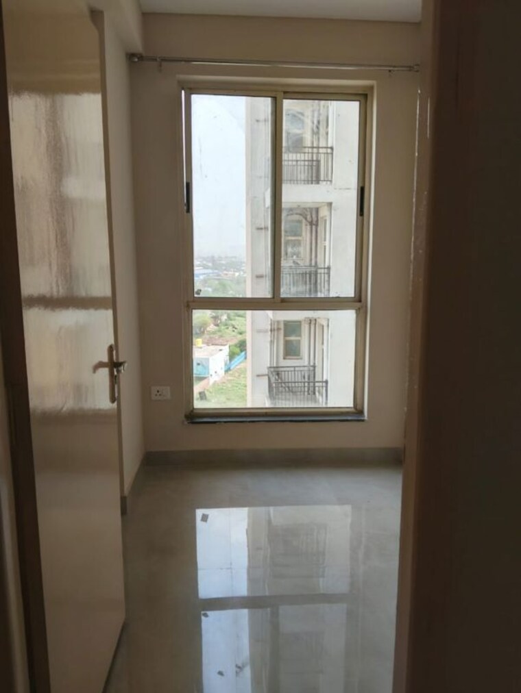 Room, imperia-esfera 3.5 Bedroom 2035 Sq.Ft. Apartment In Sector 37c Gurgaon 10648110