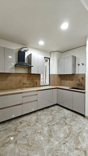 Kitchen in 3 BHK Builder Floor at Vihaan Heritage, Sector 1 Greater Noida – for Rent