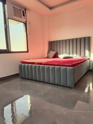 Bedroom in 2 BHK Builder Floor at Lucky The Palm Valley, Sector 1 Greater Noida – for Rent