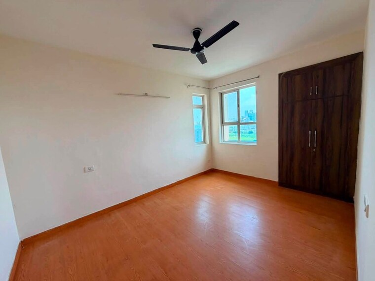 Room, amrapali-verona-heights-phase-ii 3 Bedroom 1500 Sq.Ft. Apartment In Amrapali Leisure Valley Greater Noida 10648116