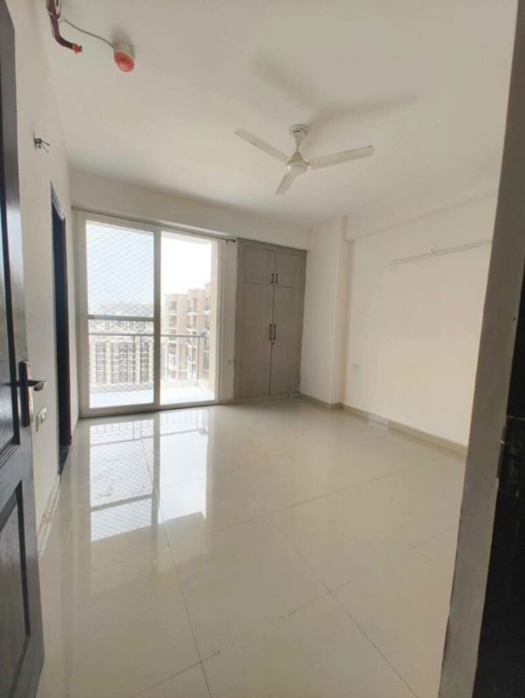 Room, amrapali-verona-heights-phase-ii 4 Bedroom 2135 Sq.Ft. Apartment In Amrapali Leisure Valley Greater Noida 10648117