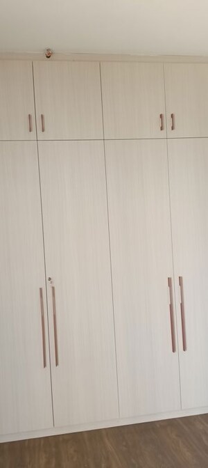 Furnished Amenities in 2.5 BHK Apartment at The Center Court Prime, Sector 88a – for Rent