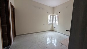 Room in 2 BHK Builder Floor at Lakkasandra – for Rent
