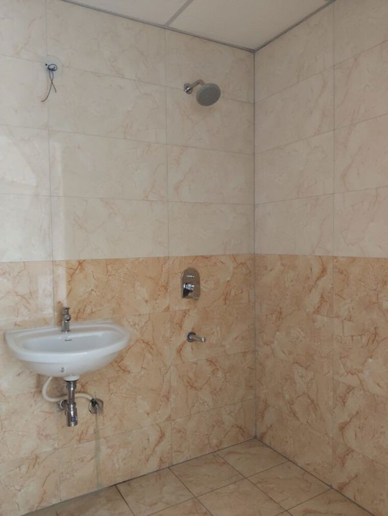 Bathroom, sm-art-apartments 3 Bedroom 1560 Sq.Ft. Apartment In Panathur Bangalore 10648166