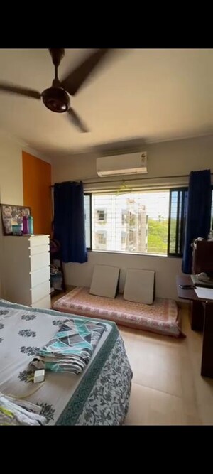 Bedroom in 1 BHK Apartment at Sea Crest Apartment, Andheri West – for Sale