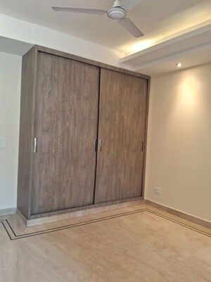 Room in 3 BHK Builder Floor at Greater Kailash I – for Rent