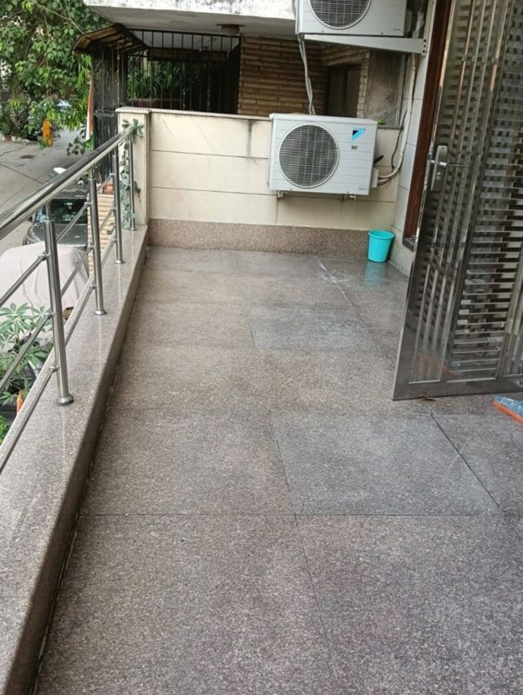 Balcony, kailash hills 3 Bedroom 1450 Sq.Ft. Builder Floor In Kailash Hills Delhi 10648198