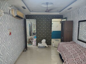 Bedroom in 2 BHK Apartment at Mapkhan Rio de Roza, Andheri East – for Rent