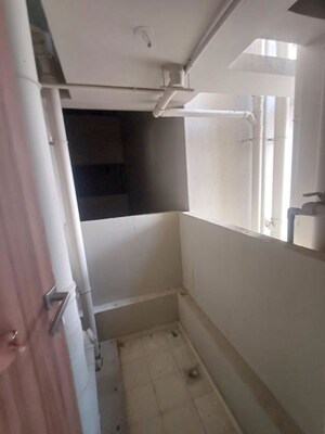 Bathroom in 1 BHK Apartment at Sheth Irene, Malad West – for Rent