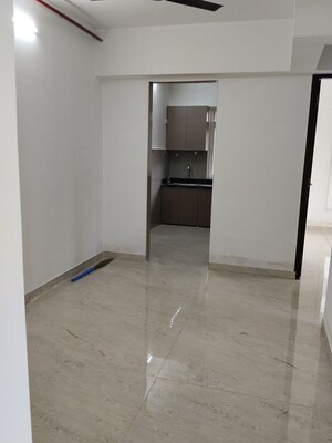 Room in 3.5 BHK Apartment at ND Palai Towers, Goregaon West – for Rent