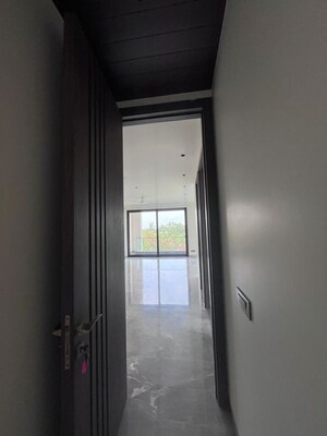 Building Lobby in 4 BHK Builder Floor at Defence Colony – for Rent