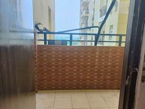 Room in 3 BHK Apartment at AWHO 6A, Vrindavan Yojna – for Rent
