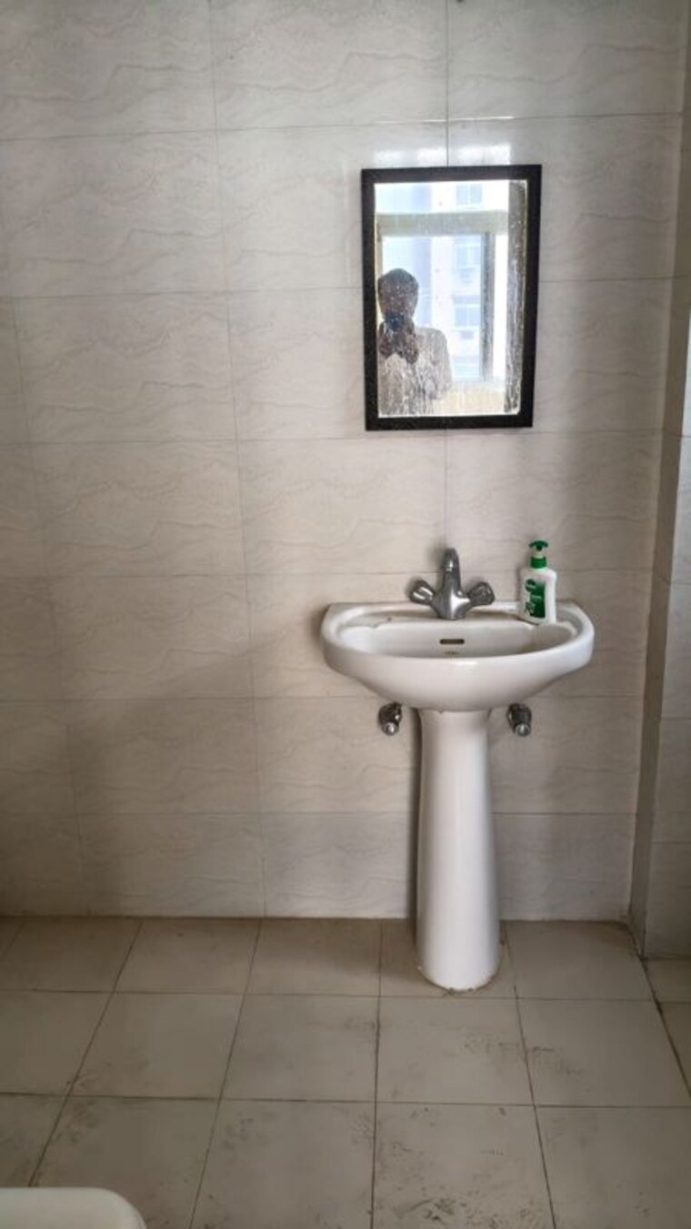 Bathroom, awho-6a 3 Bedroom 1645 Sq.Ft. Apartment In Vrindavan Yojna Lucknow 10648222