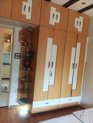 Furnished Amenities in 3 BHK Apartment at Kohinoor City Phase II, Kurla – for Rent