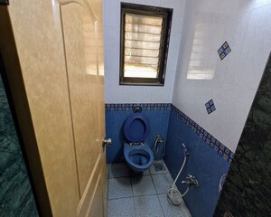 Team Area in 1 BHK Apartment at Hilton Tower, Andheri East – for Rent