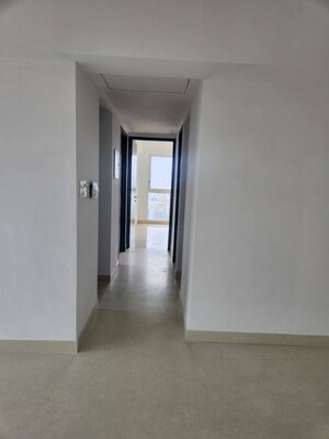 Room in 3 BHK Apartment at Runwal Forests, Kanjurmarg West – for Rent