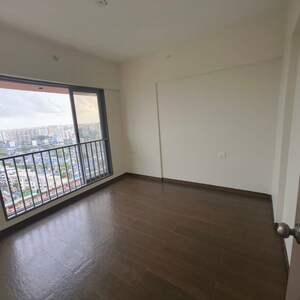 Room in 1 BHK Apartment at Veena Synergy, Andheri East – for Rent