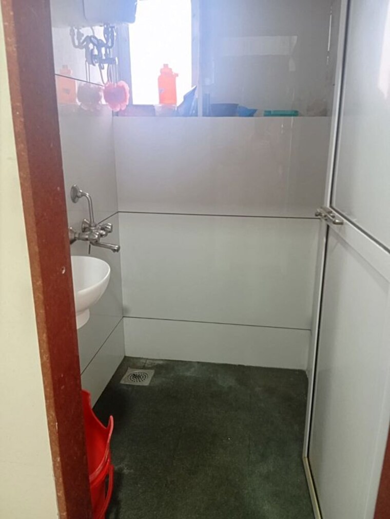 Bathroom, koteshwar-palace 1 Bedroom 450 Sq.Ft. Apartment In Andheri East Mumbai 10648274