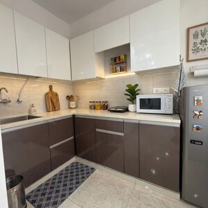 Kitchen in 1 BHK Builder Floor at Dlf Phase I – for Rent