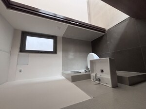Washroom in 1.5 BHK Apartment at Dosti West County, Balkum Pada – for Rent