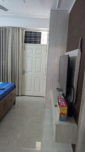 Building Lobby in 3 BHK Builder Floor at SS The Lilac, Sector 49 – for Rent