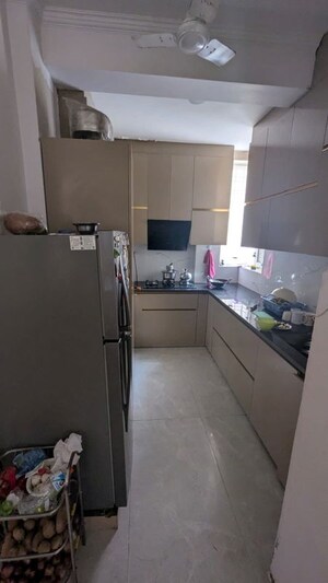 Team Area in 3 BHK Builder Floor at SS The Lilac, Sector 49 – for Rent