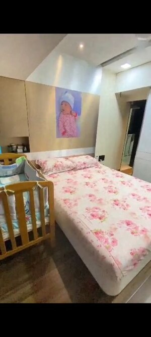 Bedroom in 2 BHK Apartment at Swastik CHS Vile Parle, Vile Parle West – for Rent