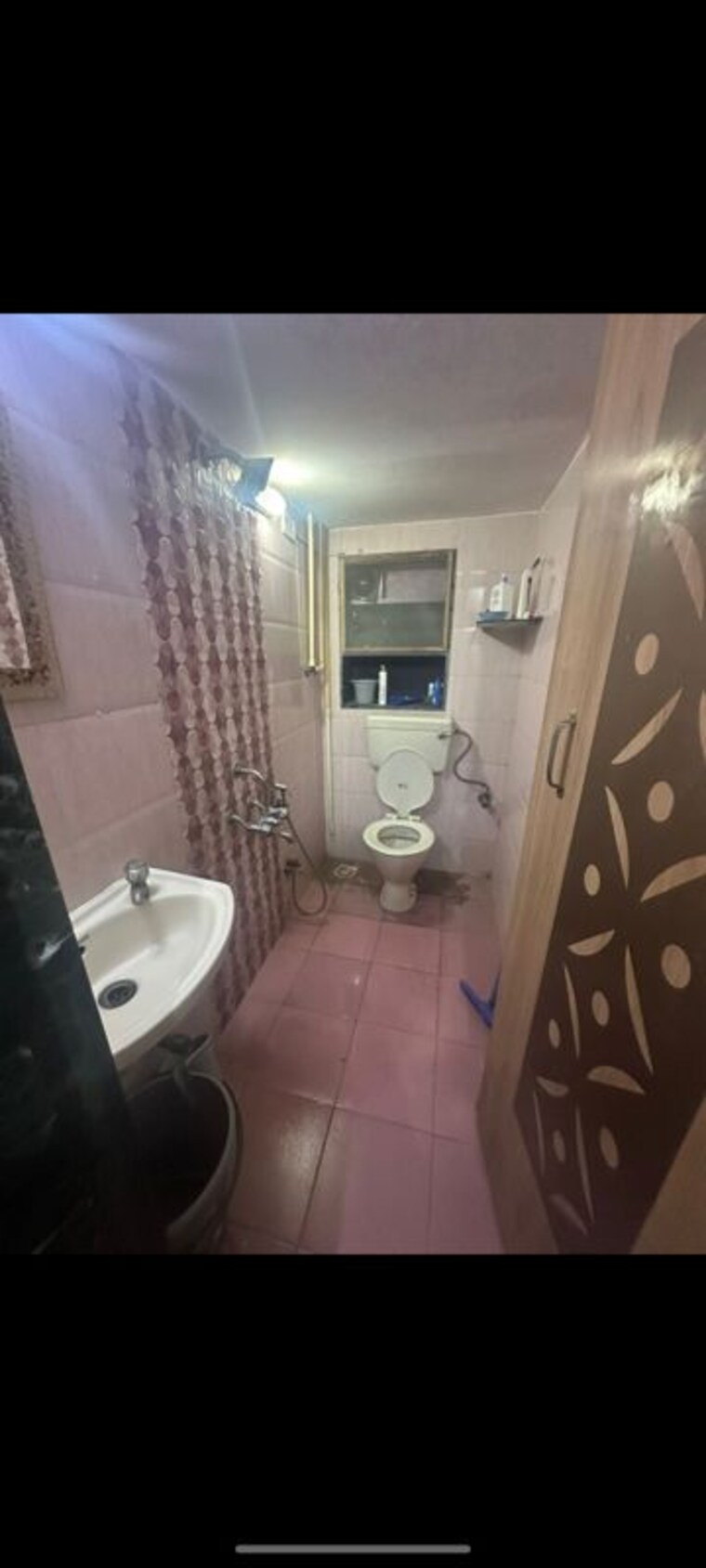 Bathroom, swastik-chs-vile-parle 2 Bedroom 900 Sq.Ft. Apartment In Vile Parle West Mumbai 10648358