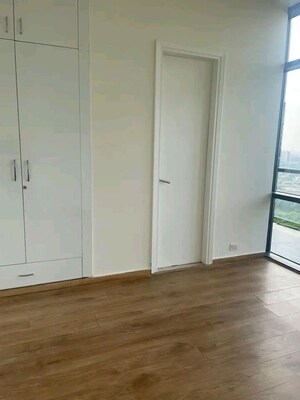 Room in 2 BHK Apartment at Ireo The Grand Arch, Sector 58 – for Rent