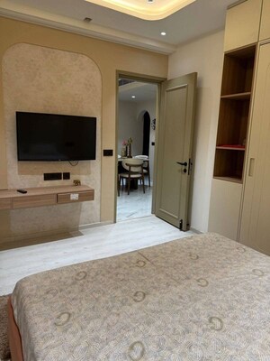 Room in 3 BHK Apartment at M3M Sky City, Sector 65 – for Sale