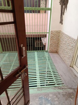 Balcony in 1 BHK Independent House at RWA Apartments Sector 52, Sector 52 – for Rent