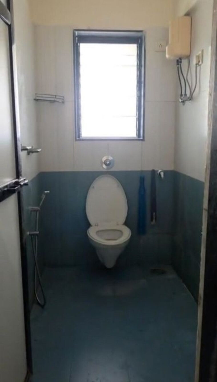 Bathroom, andheri west 2 Bedroom 850 Sq.Ft. Apartment In Andheri West Mumbai 10648369