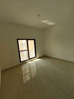 Room in 3 BHK Apartment at Cornerstone Akhinta Residences, Btm Layout – for Sale