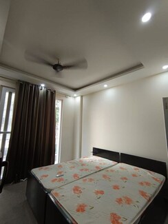1 RkBuilder Floor For Rent in Realtech The Luxurium