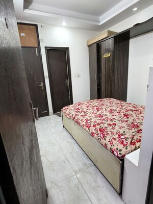 Bedroom in 2 BHK Builder Floor at Maya Homes, Indrapuram – for Rent