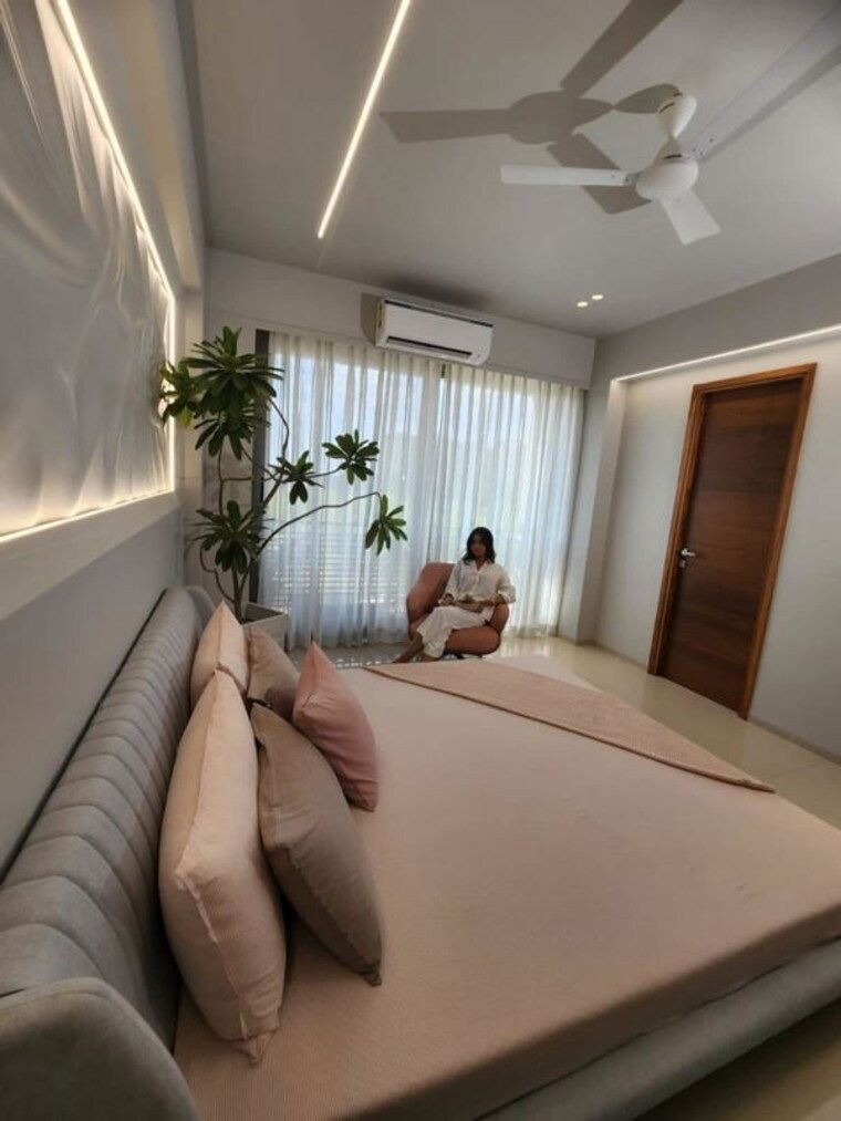 Bedroom, vihav-keystone-72 4 Bedroom 2100 Sq.Ft. Apartment In Gotri Vadodara 10648426