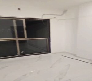 Bedroom in 2 BHK Apartment at Matunga East – for Rent