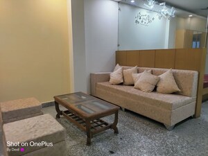 Hall in 1 BHK Builder Floor at Ansal Sushant Lok I, Sector 43 – for Rent