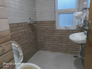 Bathroom in 1 BHK Builder Floor at Ansal Sushant Lok I, Sector 43 – for Rent