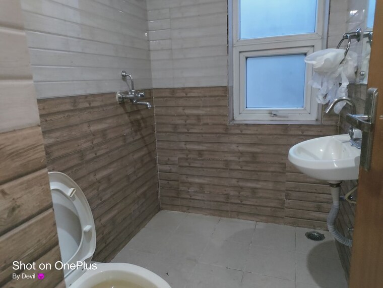 Bathroom, ansal-sushant-lok-i 1 Bedroom 550 Sq.Ft. Builder Floor In Sector 43 Gurgaon 10648437
