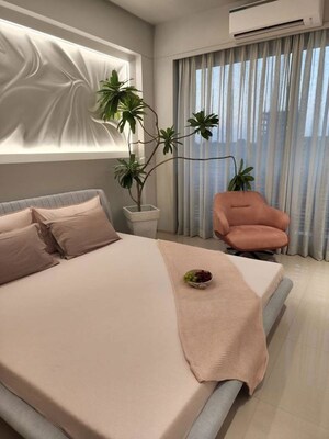 Bedroom in 4 BHK Apartment at Vihav Keystone 72, Gotri – for Sale