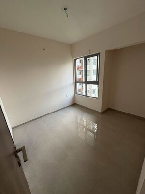 Room in 1 BHK Apartment at Piramal Vaikunth Vraj, Balkum Pada – for Rent