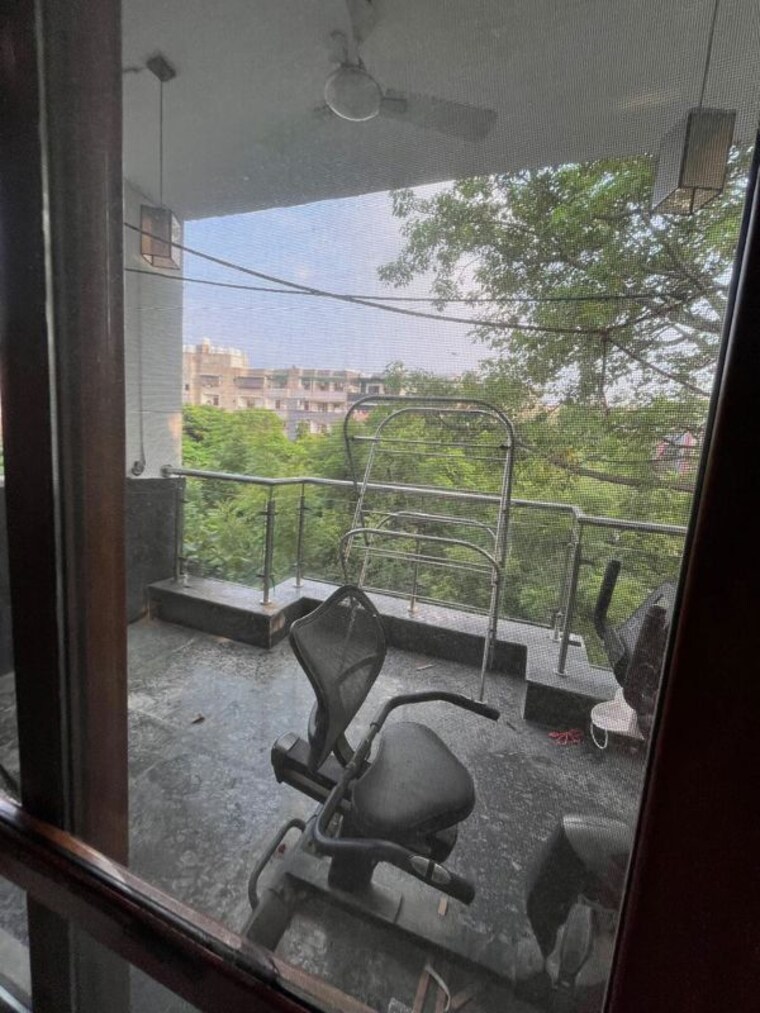 Balcony, sheikh sarai phase 2 4 Bedroom 2000 Sq.Ft. Builder Floor In Sheikh Sarai Phase 2 Delhi 10648455